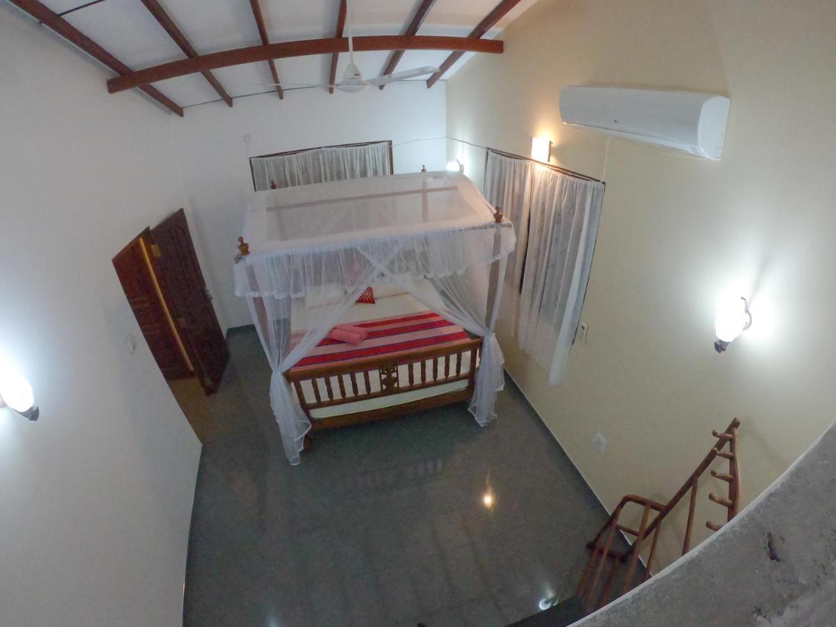 Villa Girilena Hikkaduwa Exterior foto