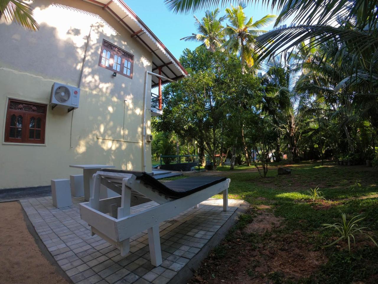 Villa Girilena Hikkaduwa Exterior foto