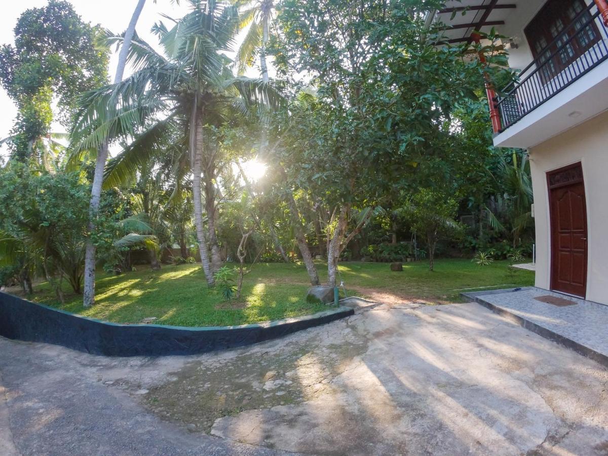 Villa Girilena Hikkaduwa Exterior foto